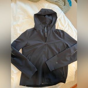 Lululemon men’s black jacket